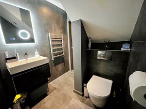 Photo 6- click for photo gallery